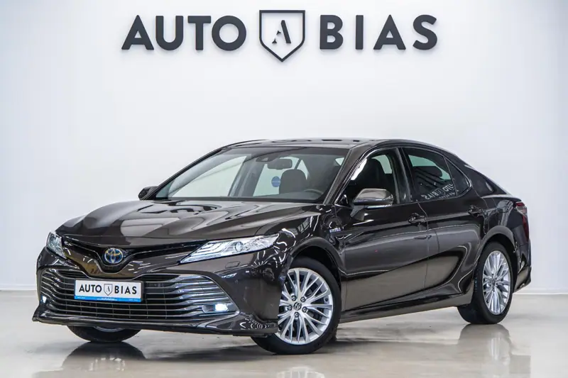 Toyota Camry — Poza 1