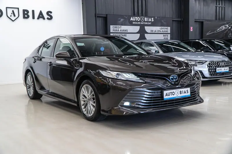 Toyota Camry — Poza 3