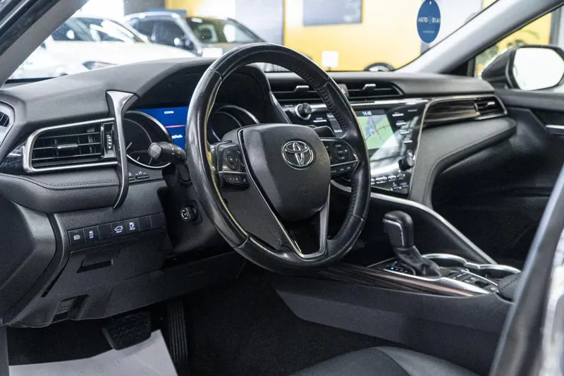 Toyota Camry — Poza 6
