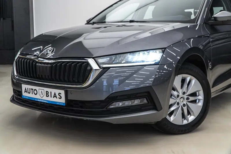Skoda Octavia — Poza 10