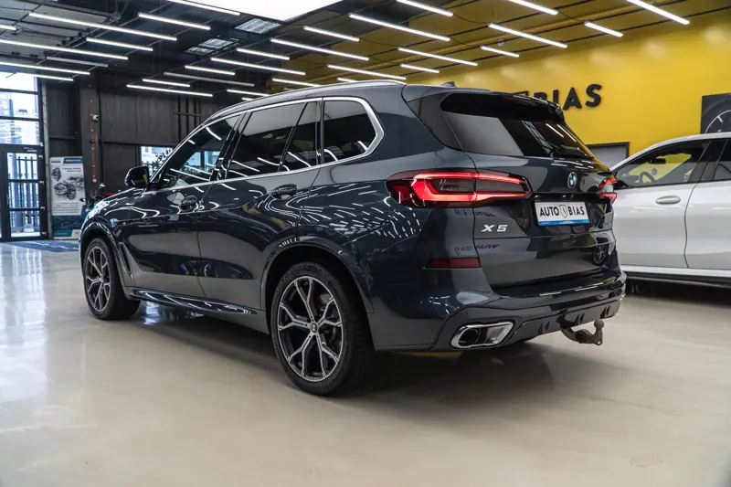 BMW X5 — Poza 5