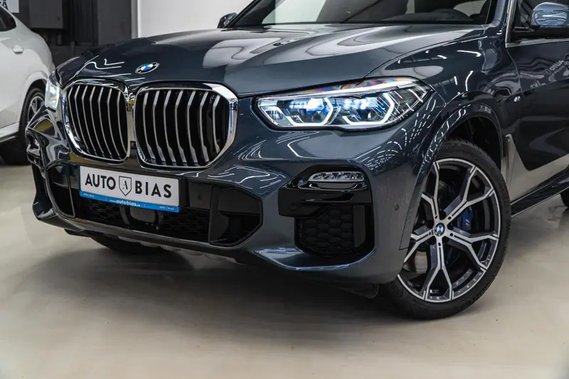 BMW X5 — Poza 10