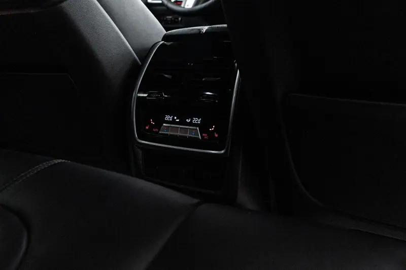 BMW X5 — Poza 11