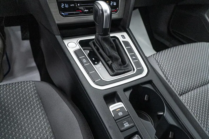 Volkswagen Passat — Poza 17