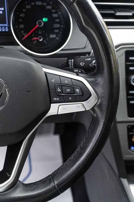 Volkswagen Passat — Poza 20