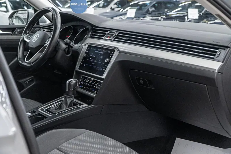 Volkswagen Passat — Poza 32