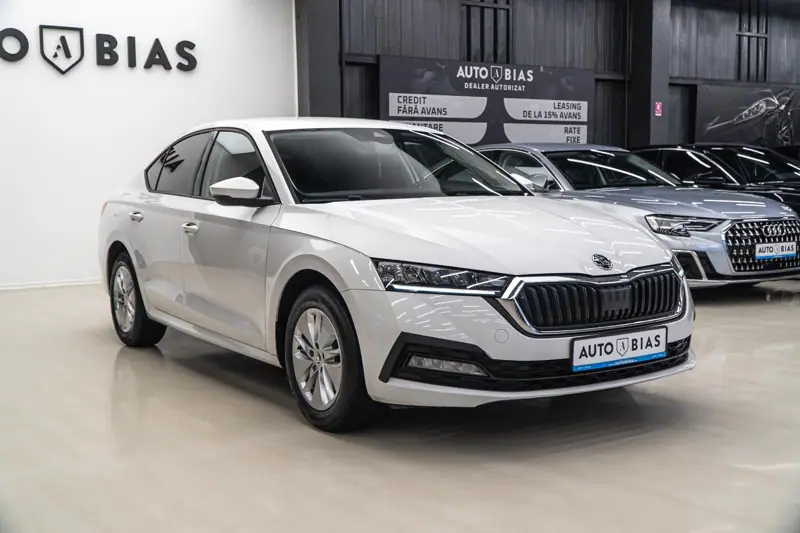 Skoda Octavia — Poza 3
