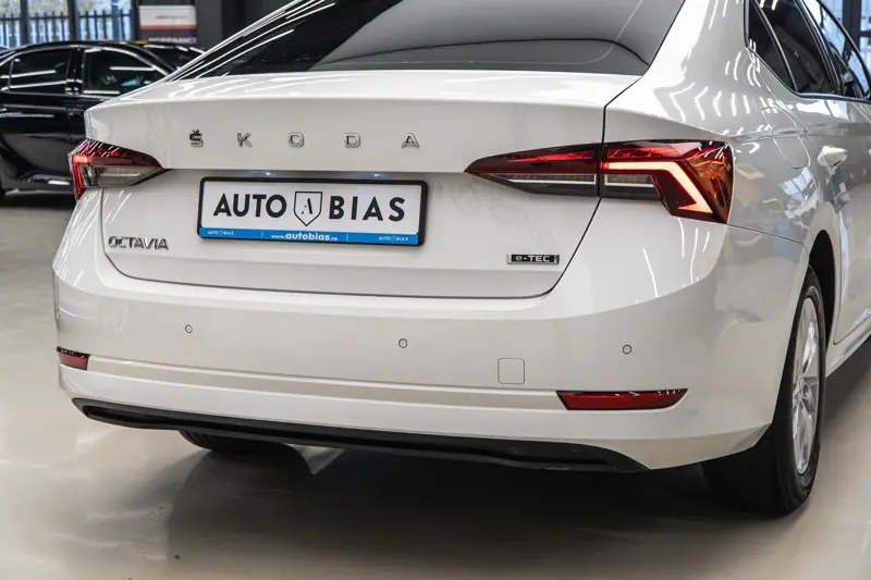 Skoda Octavia — Poza 13