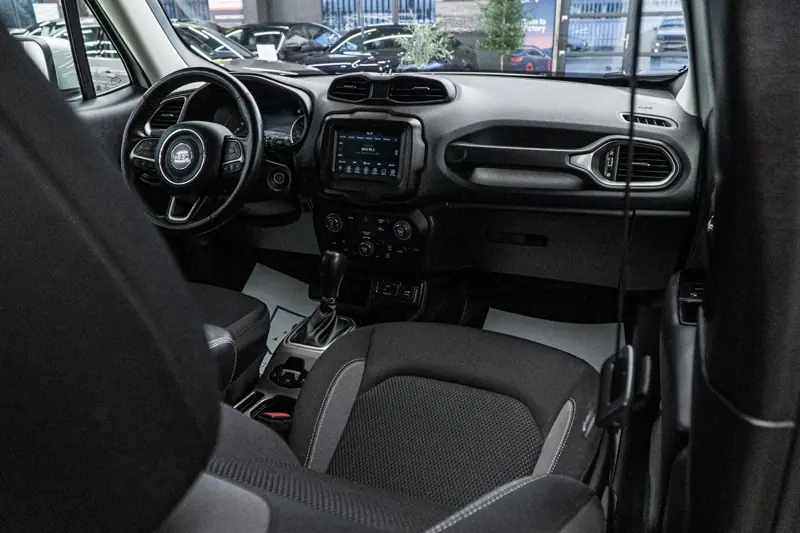 Jeep Renegade — Poza 2