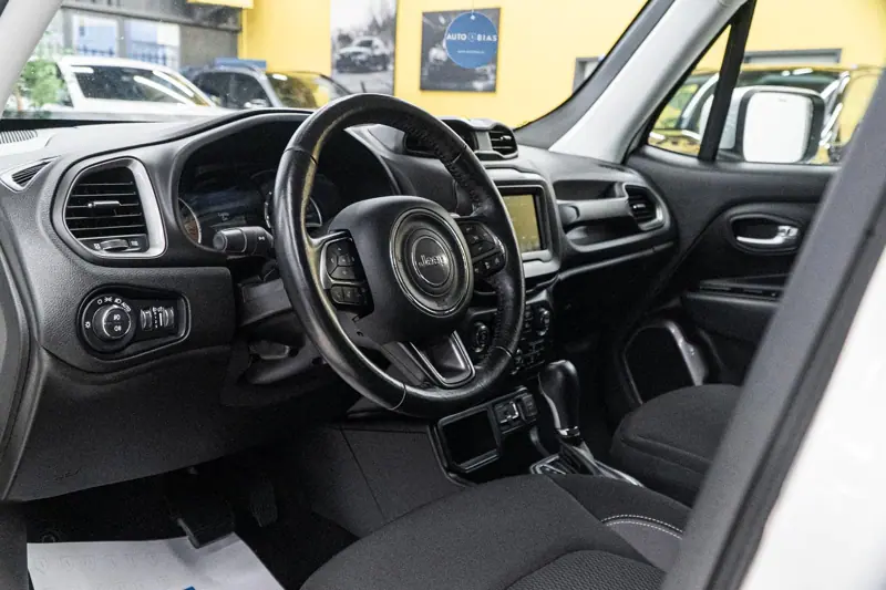 Jeep Renegade — Poza 6