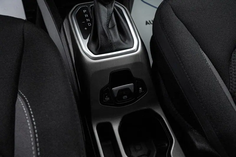 Jeep Renegade — Poza 14