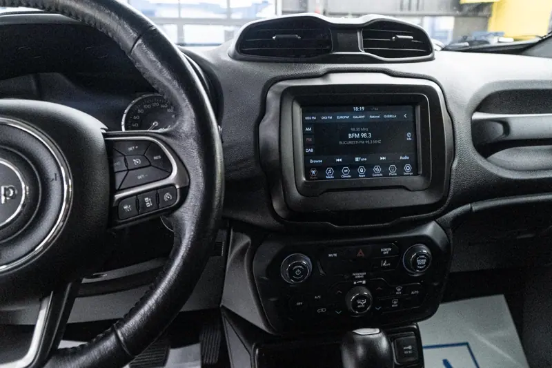 Jeep Renegade — Poza 26