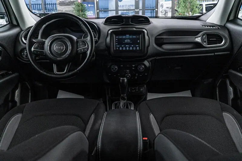 Jeep Renegade — Poza 32