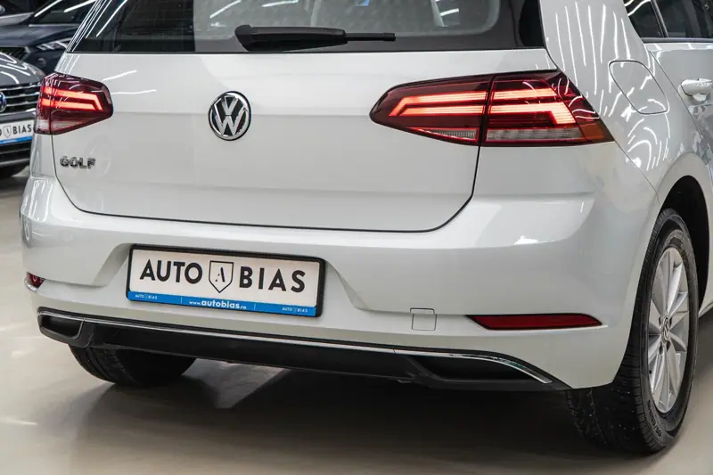 Volkswagen Golf — Poza 13