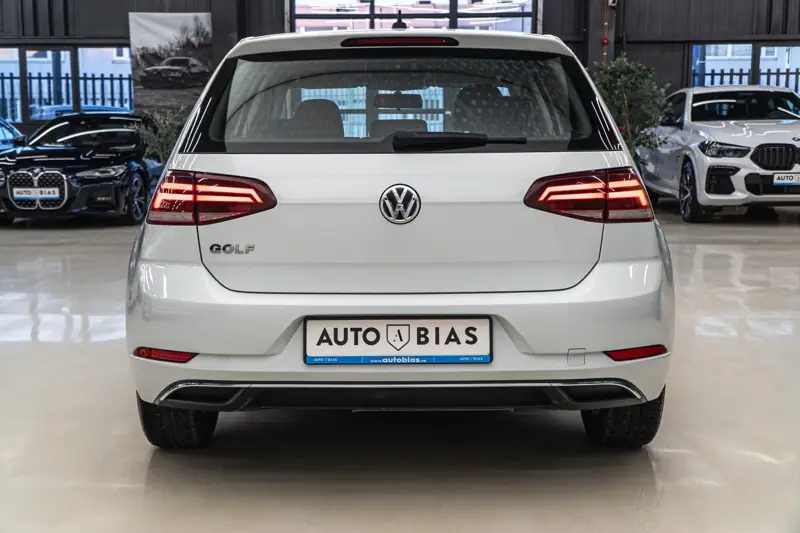 Volkswagen Golf — Poza 25