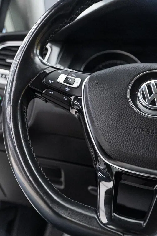 Volkswagen Golf — Poza 17
