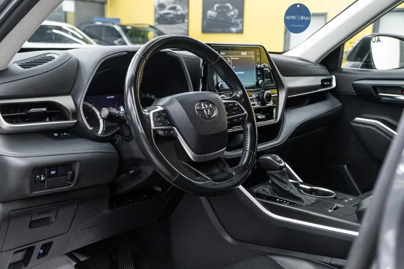 Toyota Highlander — Poza 6