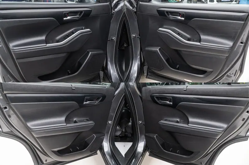 Toyota Highlander — Poza 12