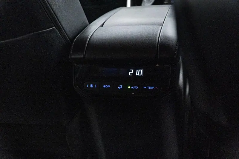 Toyota Highlander — Poza 14