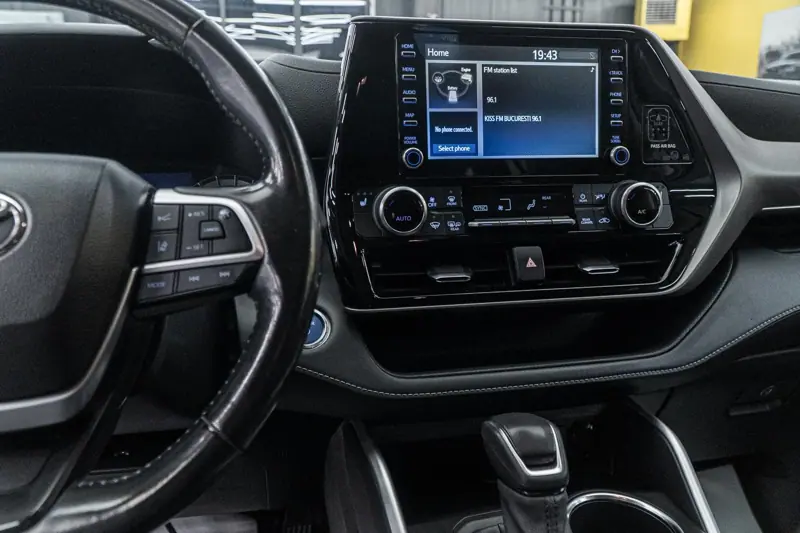 Toyota Highlander — Poza 18