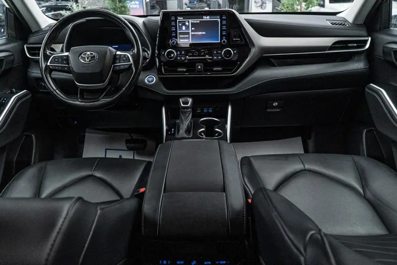 Toyota Highlander — Poza 24
