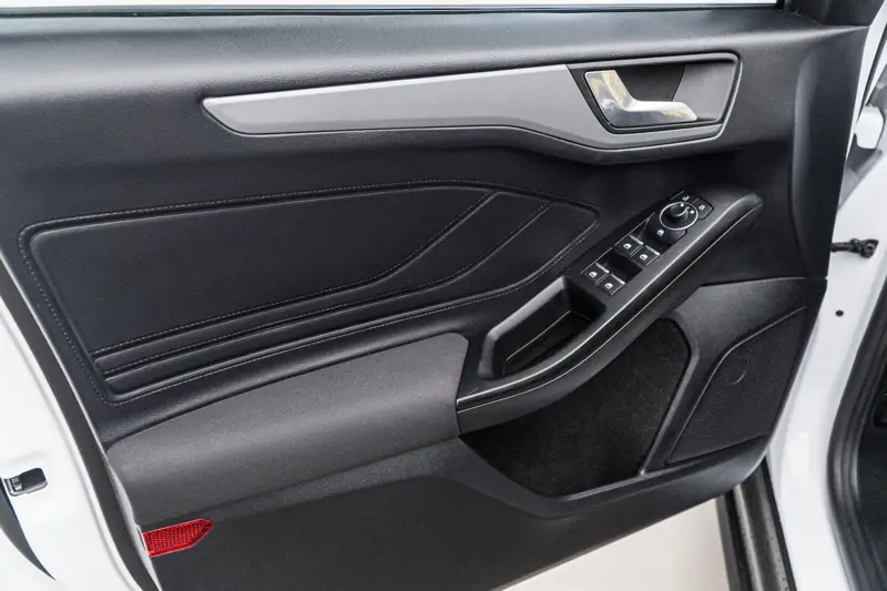 Ford Focus — Poza 18
