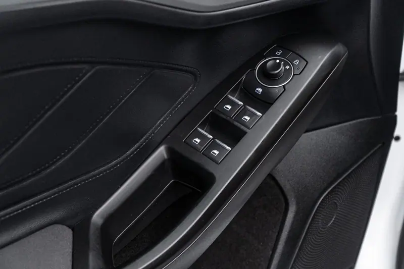 Ford Focus — Poza 27