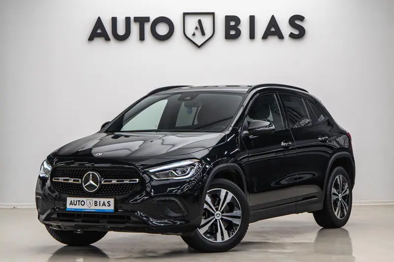 Mercedes-Benz GLA — Poza 1