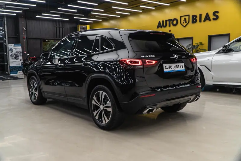 Mercedes-Benz GLA — Poza 5