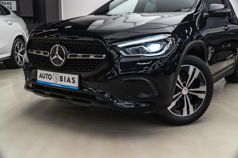 Mercedes-Benz GLA — Poza 10