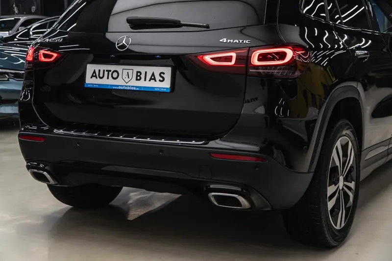 Mercedes-Benz GLA — Poza 13