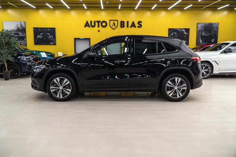 Mercedes-Benz GLA — Poza 16