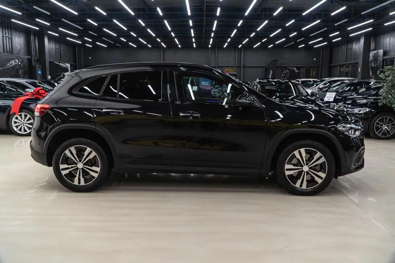 Mercedes-Benz GLA — Poza 19