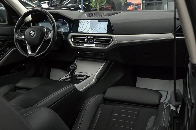BMW Seria 3 — Poza 2