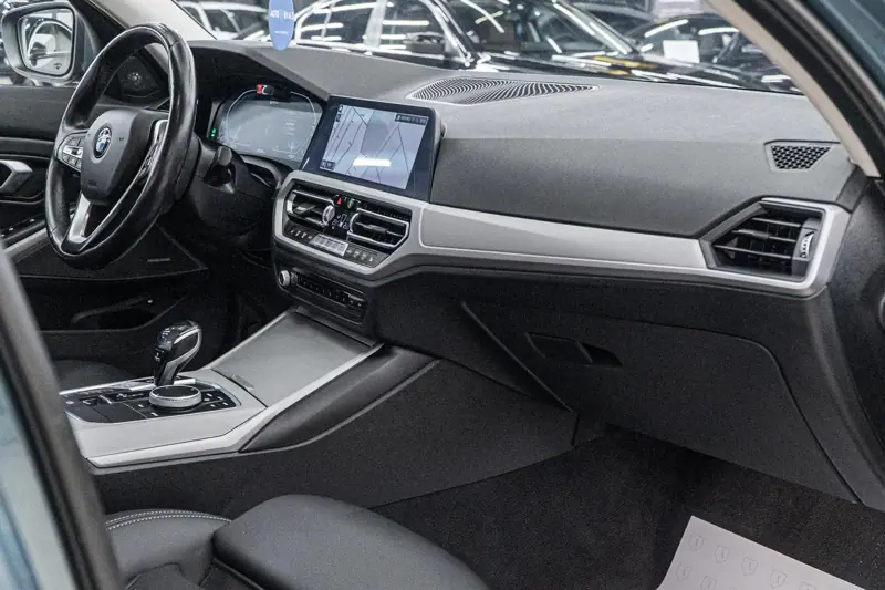 BMW Seria 3 — Poza 35