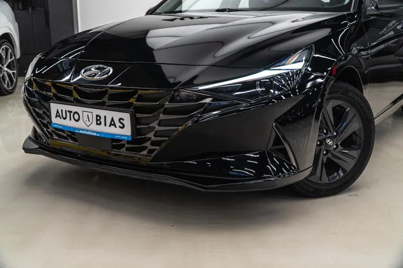 Hyundai Elantra — Poza 10