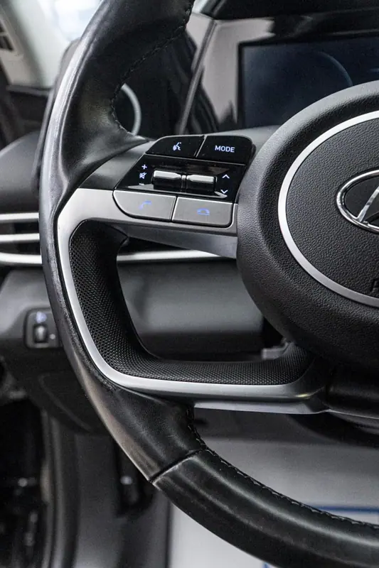 Hyundai Elantra — Poza 14