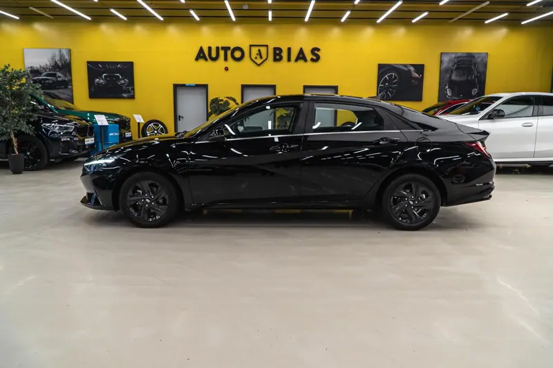 Hyundai Elantra — Poza 16