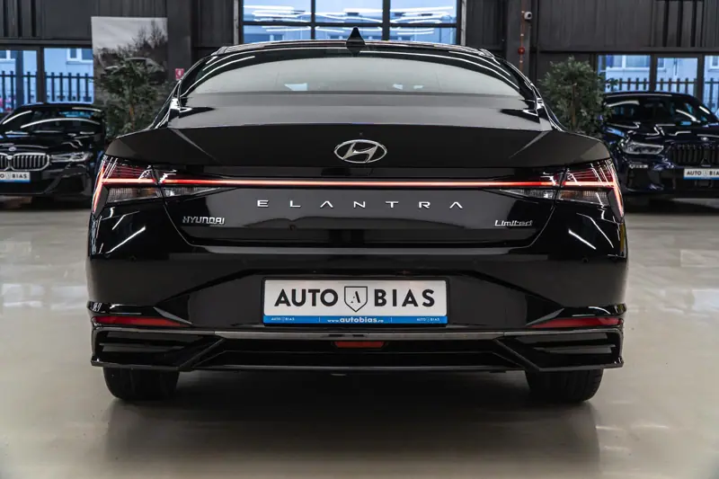 Hyundai Elantra — Poza 25