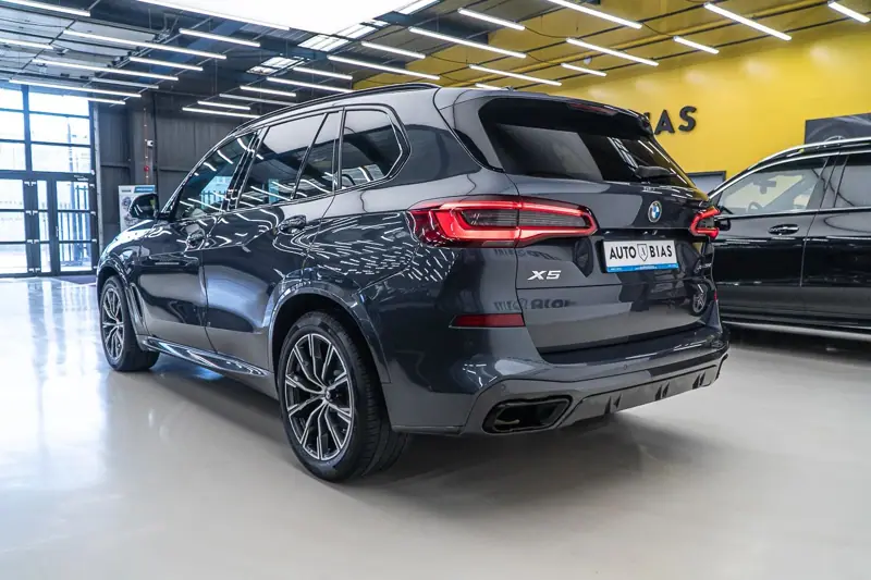 BMW X5 — Poza 5