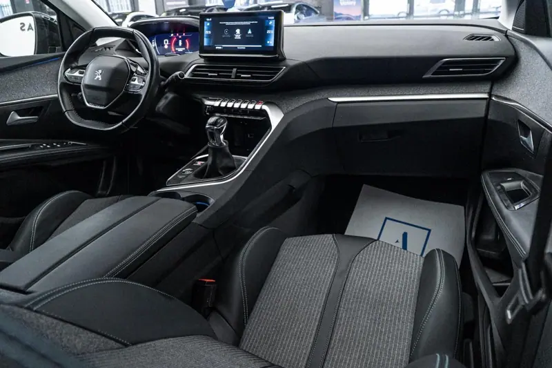Peugeot 3008 — Poza 2