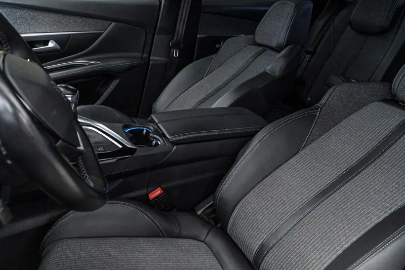Peugeot 3008 — Poza 15