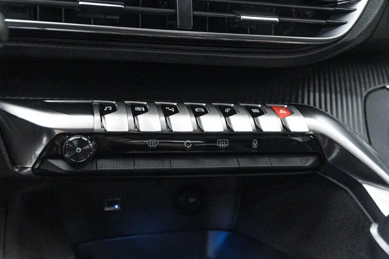 Peugeot 3008 — Poza 11