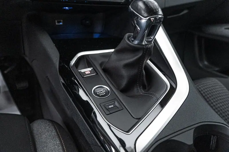 Peugeot 3008 — Poza 23