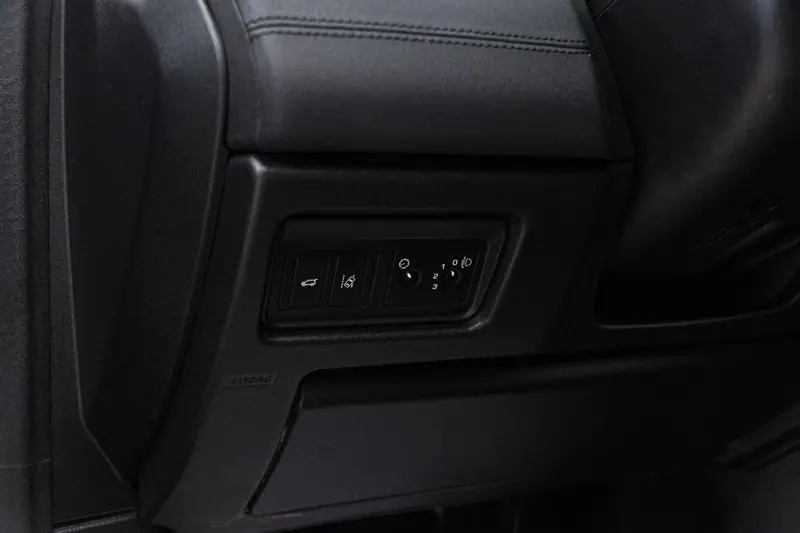 Land Rover Discovery Sport — Poza 18