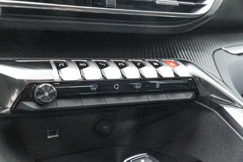 Peugeot 3008 — Poza 11
