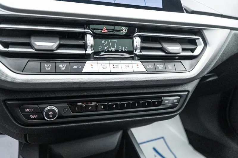 BMW Seria 2 — Poza 11