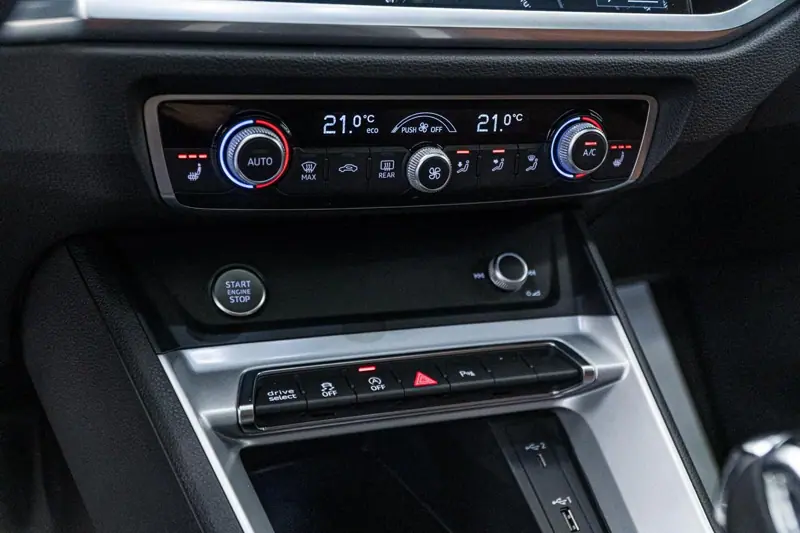 Audi Q3 Sportback — Poza 11