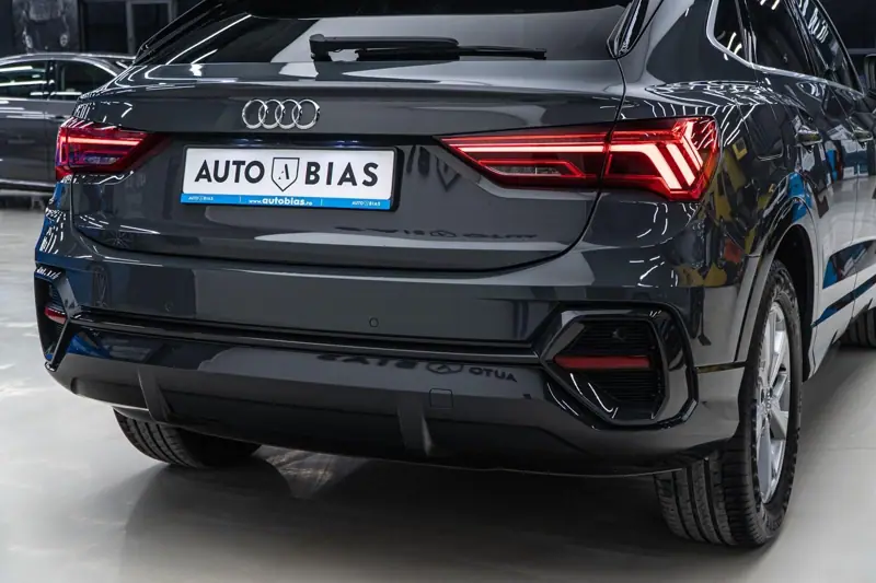 Audi Q3 Sportback — Poza 13