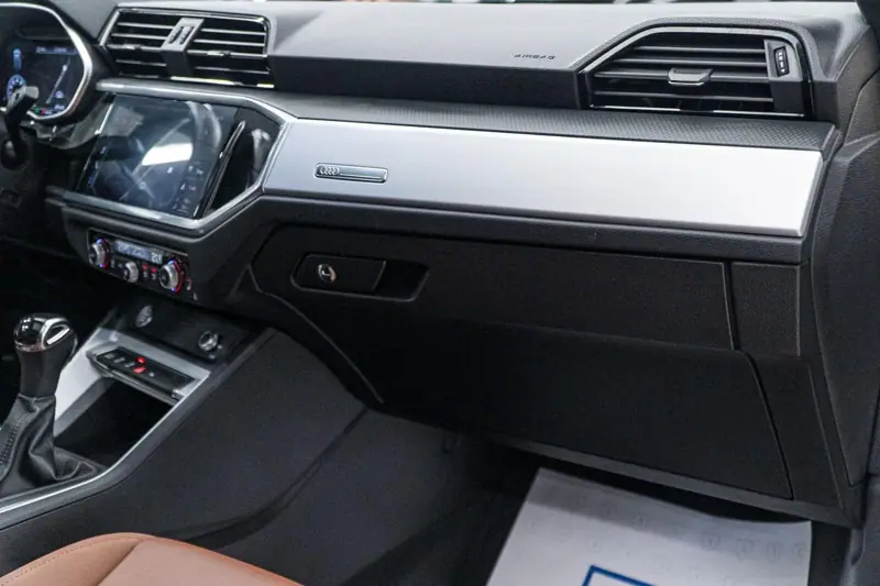 Audi Q3 Sportback — Poza 36